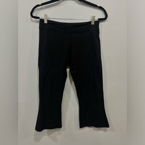 LULULEMON GATHER & CROW CROP SIZE 8 BLACK 21” PANT YOGA LEGGING LUON PRELOVED